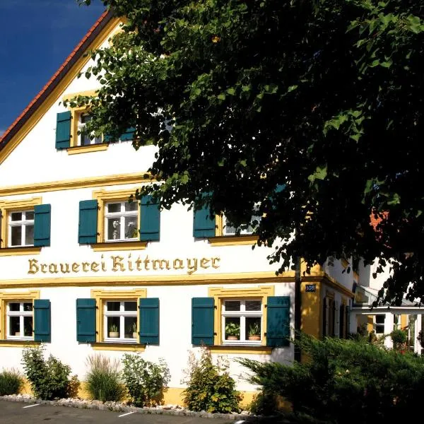 瑞特码尔兰德伽斯豪夫酒店，位于Hallerndorf的酒店