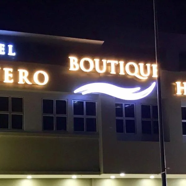 RIVERO BOUTIQUE HOTEL Seremban 2，位于Kampong Sebir的酒店