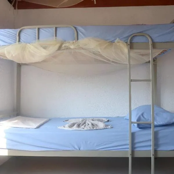 Atauro Dive Resort Backpackers Hostel，位于Beloi的酒店