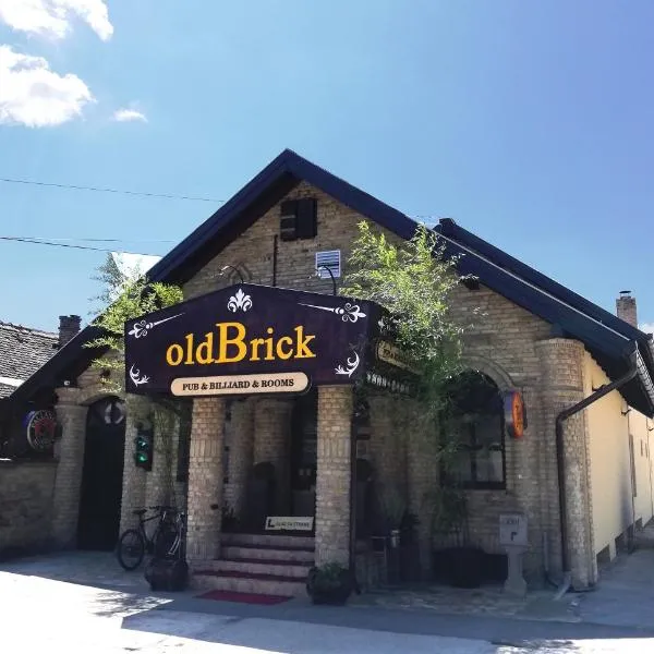 OldBrick PUB，位于松博尔的酒店