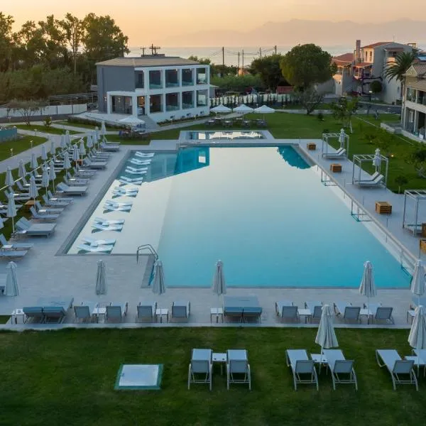 Acharavi Beach Hotel，位于Ágios Márkos的酒店