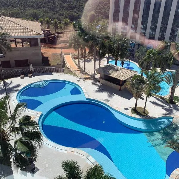 Flat Barretos Thermas dentro do Parque do Peão no Barretos Park - suíte luxo，位于巴雷图斯的酒店