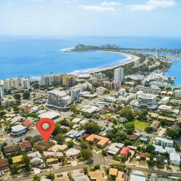 2 Bedroom Unit Mooloolaba- Walk to the Beach，位于穆卢拉巴的酒店