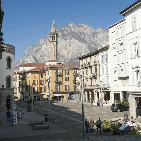 La Casa sul Lago Lecco，位于莱科的酒店