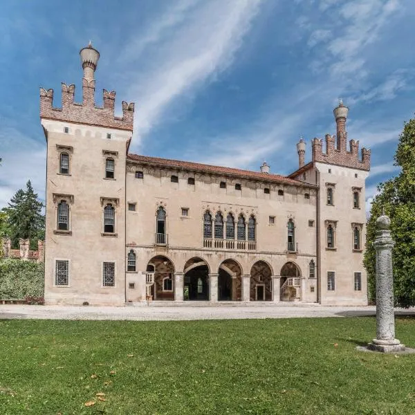 Castello di Thiene，位于蒂耶内的酒店