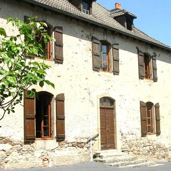Les gîtes du bourg，位于Leynhac的酒店