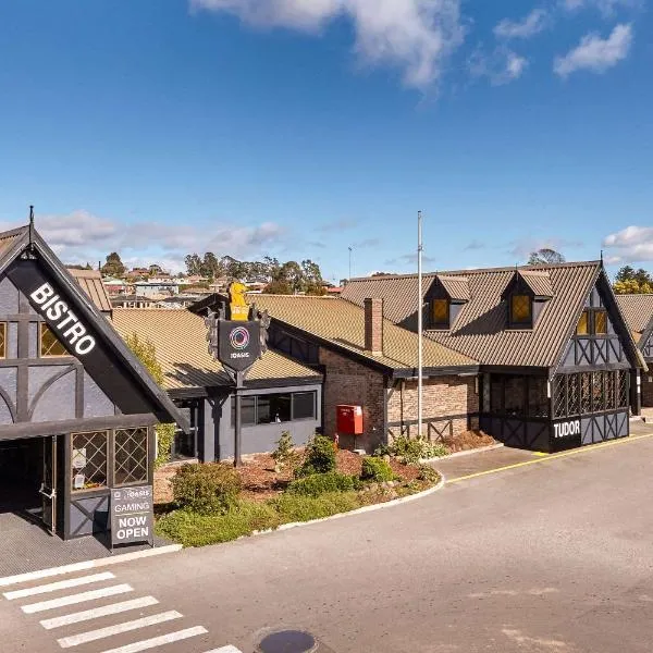 Olde Tudor Hotel，位于朗塞斯顿的酒店