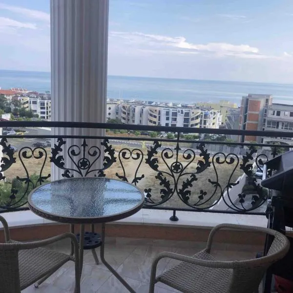 Amazing apartment facing the sea，位于科沙利萨的酒店