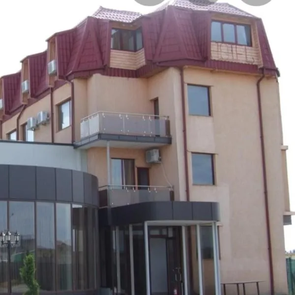 PLAISIR，位于普洛耶什蒂的酒店