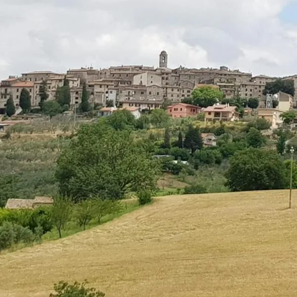 Al Ginepro，位于Civitella Del Lago的酒店