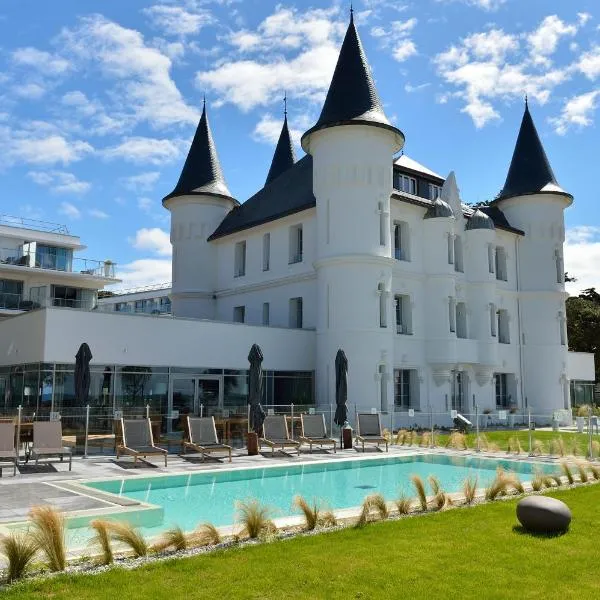 Hôtel Château des Tourelles, Thalasso et piscine d'eau de mer chauffée，位于Mazy的酒店