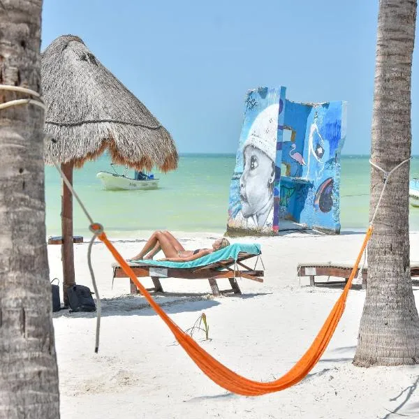 Amaite Holbox - Oceanfront Hotel，位于奥尔沃克斯岛的酒店