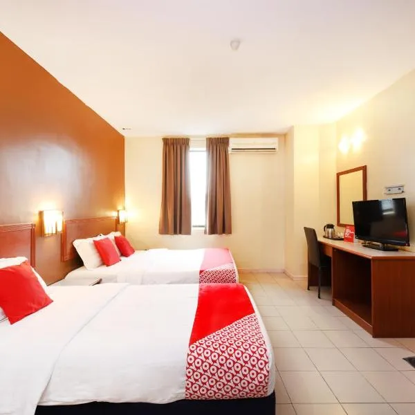 Super OYO 447 Comfort Hotel Meru，位于Kampong Meru Barat的酒店