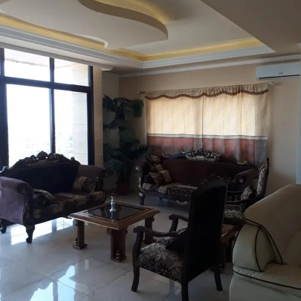 Koura Nahla Apartment，位于Miziâra的酒店