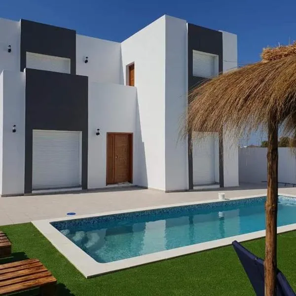 Villa de luxe avec piscine privée sans vis à vis à Djerba，位于阿格希尔的酒店