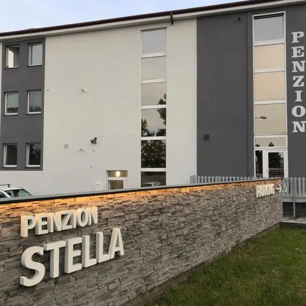 Penzion Stella，位于Smržice的酒店