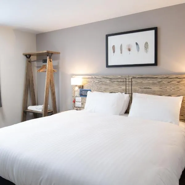 Paisley Pear, Brackley by Marston's Inns，位于布拉克利的酒店