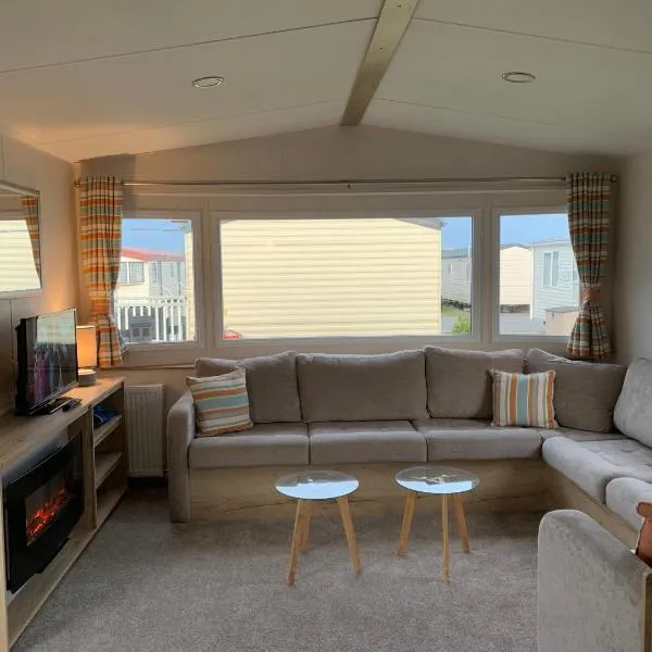 Brambles 66 -Static Holiday Caravan, Porthcawl，位于波斯考尔的酒店