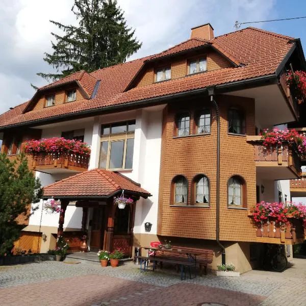 Gästehaus Rössle，位于Friedenweiler的酒店