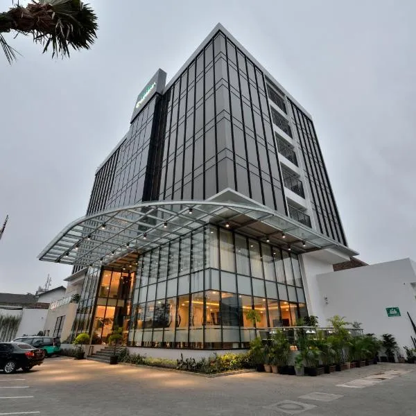 万隆加州酒店，位于Bongkar 2的酒店