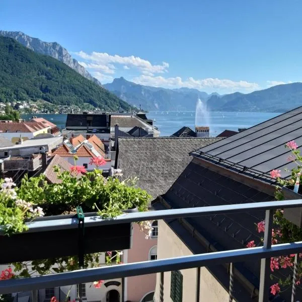 Atelier Apartment with Traunsee Lake view，位于格蒙登的酒店
