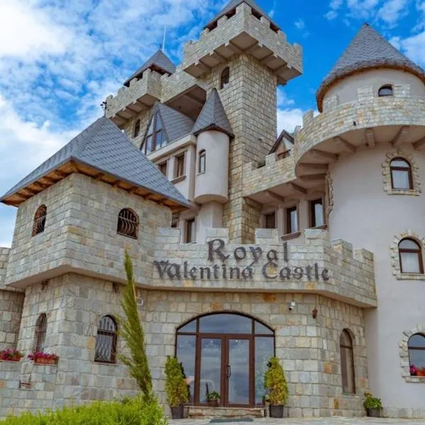 Royal Valentina Castle，位于奥格尼亚诺沃的酒店