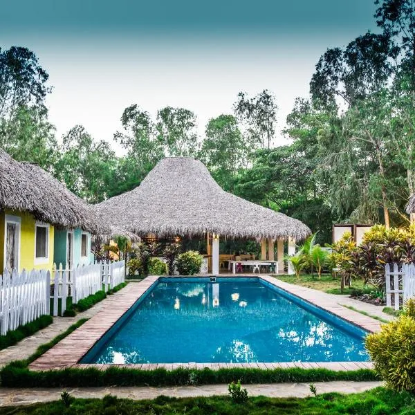 Las Dunas Surf Resort，位于Petacaltepe的酒店