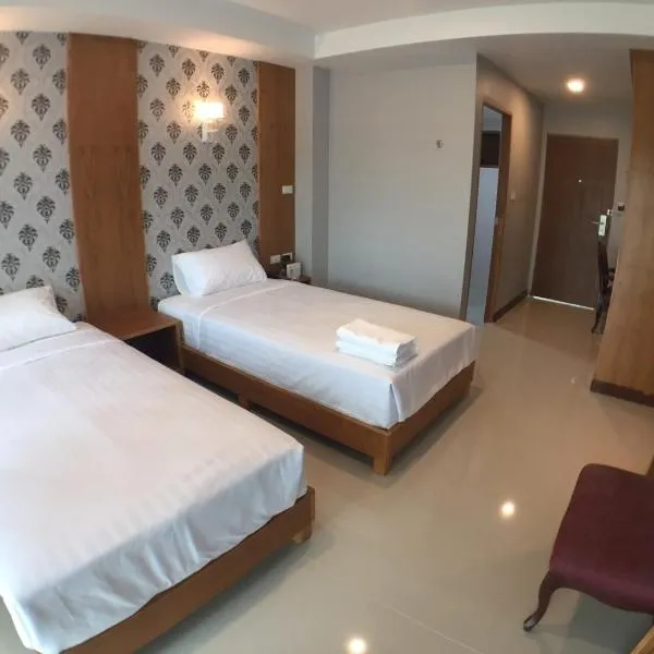 Nantawan Hotel，位于Ban Rong Pla Khao的酒店