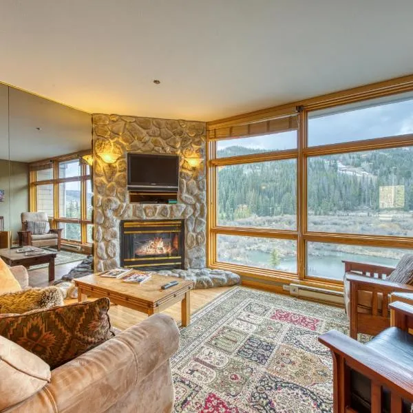 River Bank Lodge 2919，位于基斯通的酒店