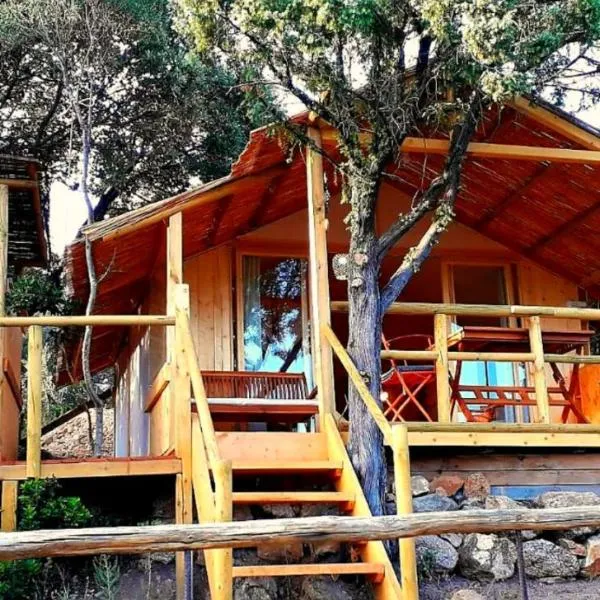 Stazzu la Capretta Farm Camping & Guest Rooms，位于库尼亚纳的酒店