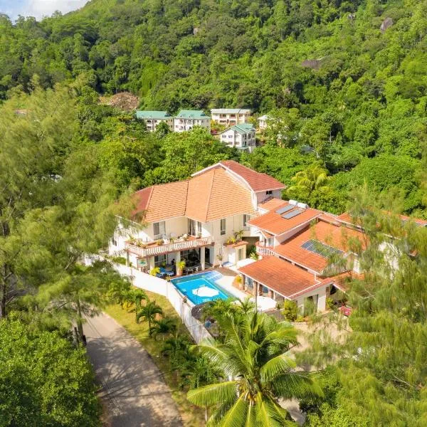Carana Hilltop Villa Seychelles，位于Glacis的酒店