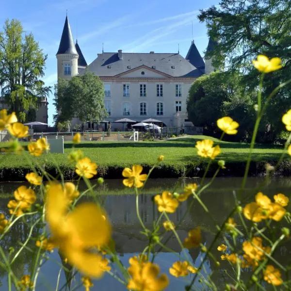 Logis Hotels - Château Saint Marcel，位于Sauvagnas的酒店