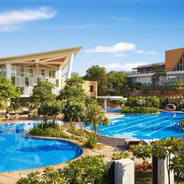 Taj Aravali Resort & Spa Udaipur，位于Jharol的酒店