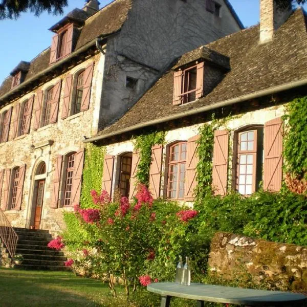 Chambres d'hôtes de charme Le Pradel，位于Saint-Martial-Entraygues的酒店