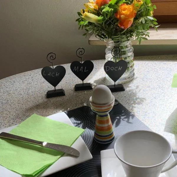 Gemütliche Ferienwohnung in ländlicher Idylle，位于Vöhl的酒店