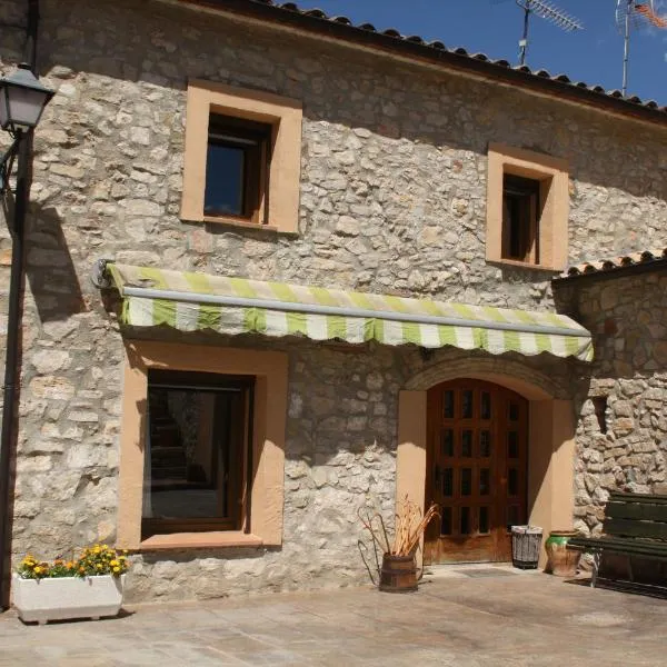 Cal Riba，位于San Martín de Tous的酒店