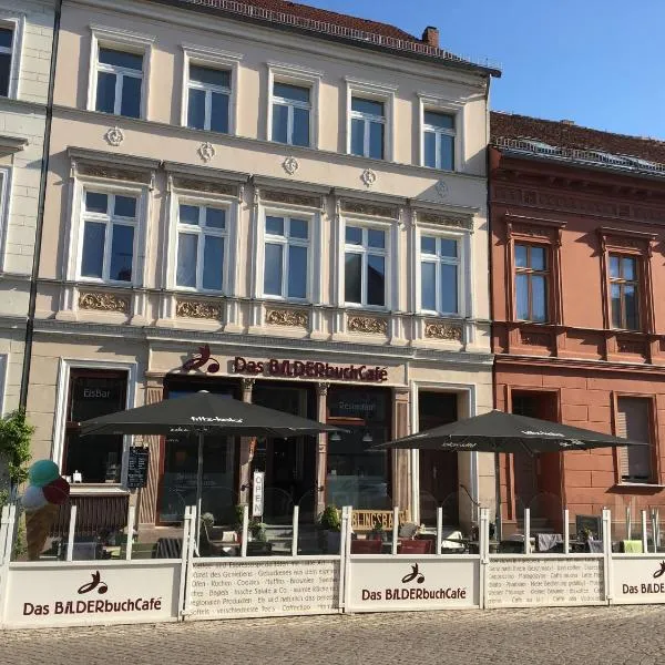 Bilderbuchcafe - Pension Markt 7，位于Nitzow的酒店