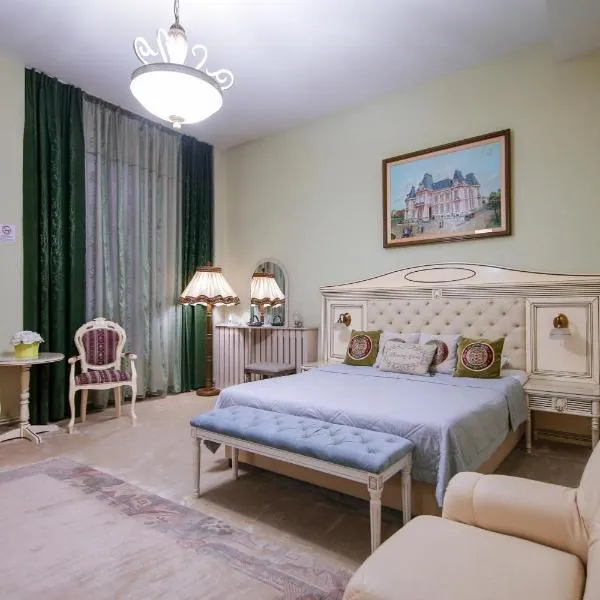 克拉约瓦皇家酒店，位于Cârcea的酒店
