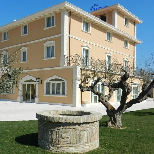 米开朗基罗别墅酒店，位于圣安杰洛城的酒店