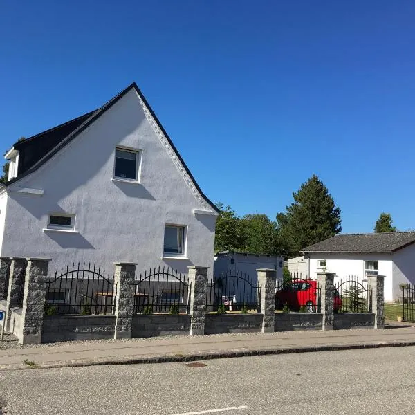 Grenaa Bed and Breakfast，位于Rimsø的酒店