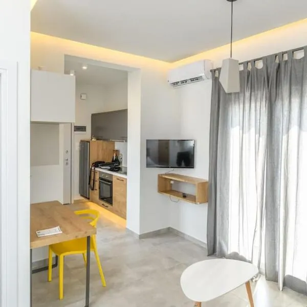 Superior modern apartment in the center with view.，位于沃洛斯的酒店