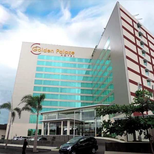 龙目岛金宫酒店，位于Tanjungkarang的酒店