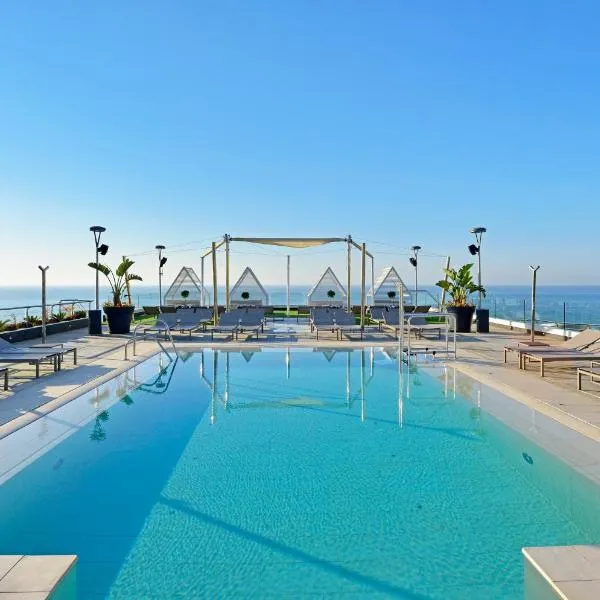 太阳海岸美利亚酒店，位于Benalmadena Costa的酒店