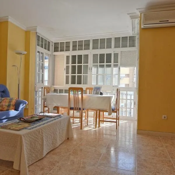 Habitación en casa compartida，位于韦尔瓦的酒店
