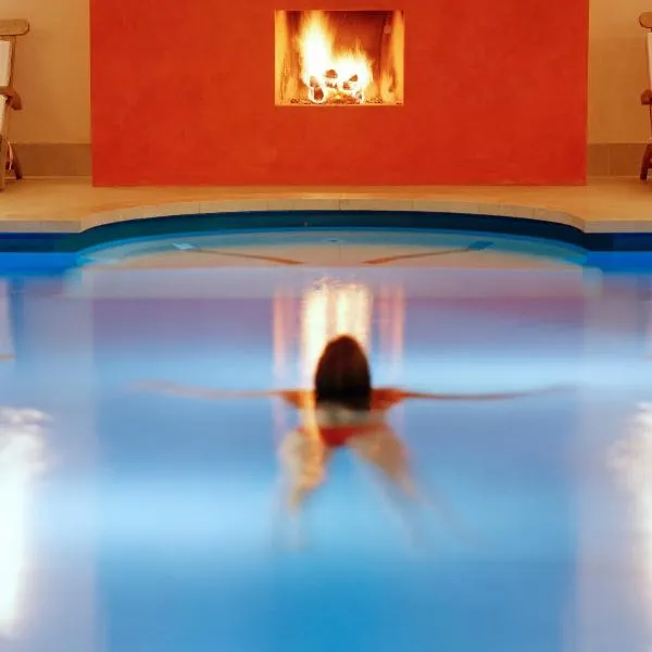 Seehotel Am Neuklostersee，位于Neukloster的酒店