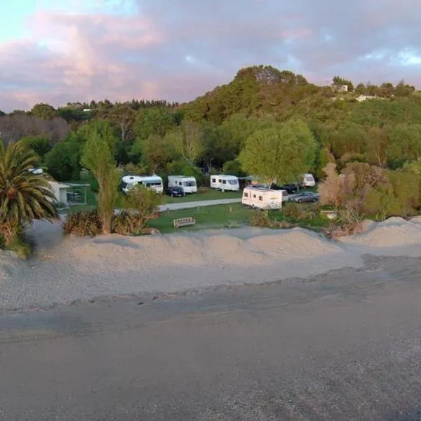 Golden Bay Holiday Park，位于Pakawau的酒店