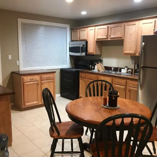 Mon Chateau，位于皮奥里亚的酒店