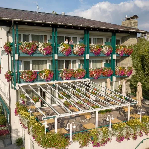Hotel Engel Alberschwende，位于Langenegg的酒店