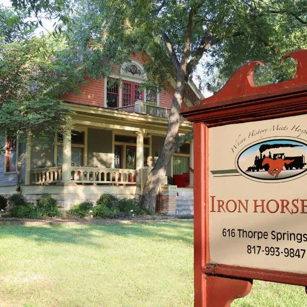 Iron Horse Inn，位于格兰伯里的酒店