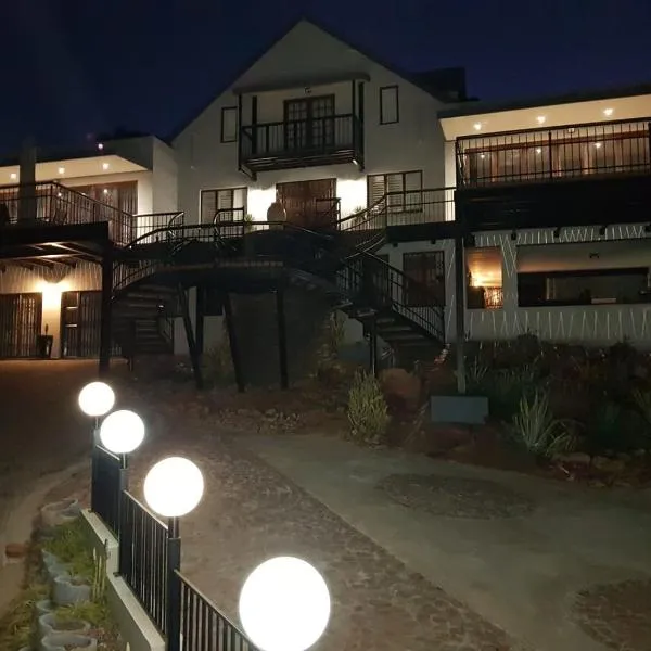 Bokamoso Views，位于勒斯滕堡的酒店